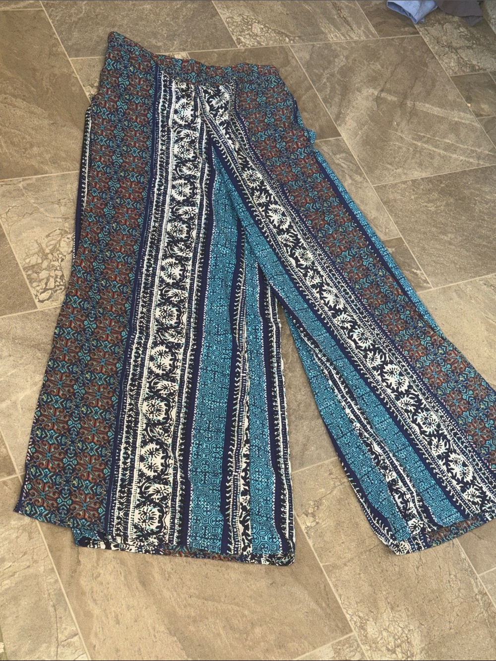 Guru Boho Wide Leg Printed Palazzo Pants - Blue Multi Lg NWOT